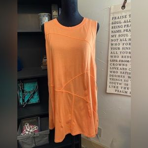 LOGO by Lori Goldstein Tank 🧡🧡🧡🧡